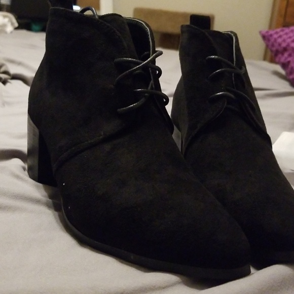 Black suede boots - Picture 2 of 3